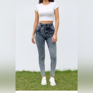 Zanadi skinny jeans. Size 3.